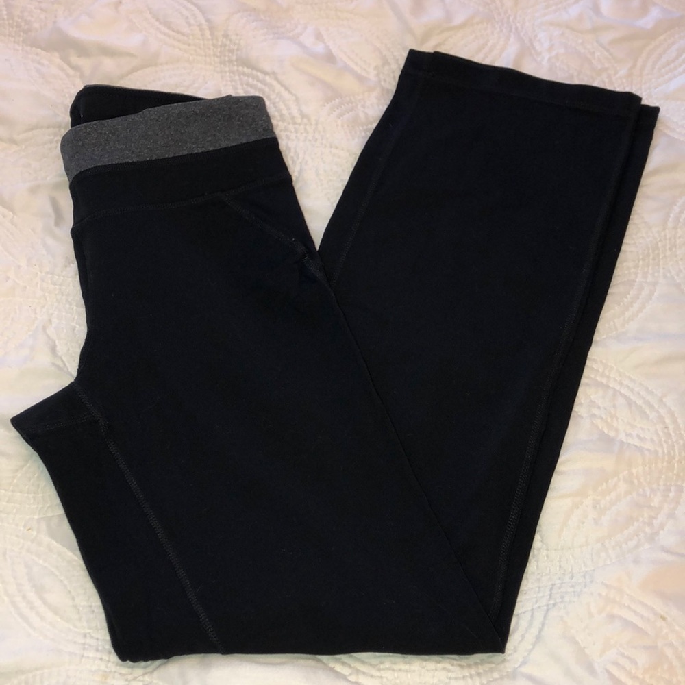 Tek Gear bootcut workout pants size Small short